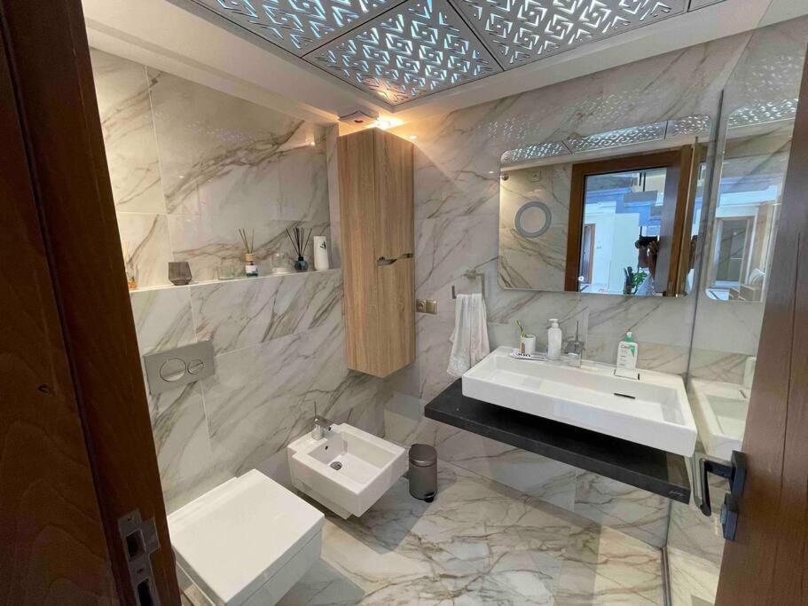 Royale Duplexe Pleine Centre Tanger 아파트 외부 사진