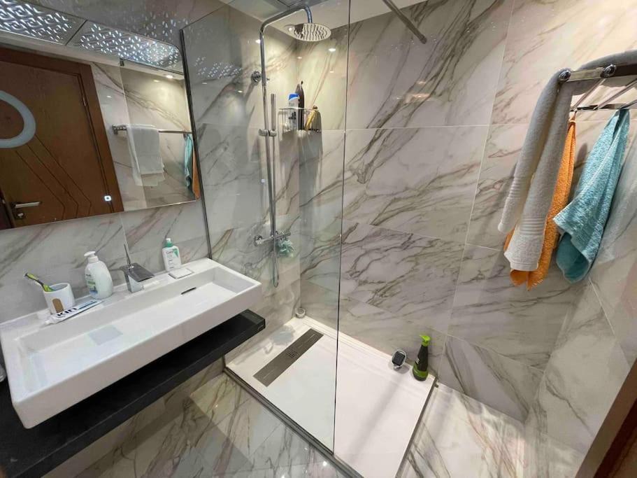 Royale Duplexe Pleine Centre Tanger 아파트 외부 사진