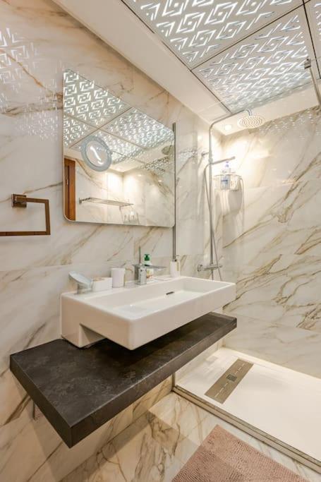 Royale Duplexe Pleine Centre Tanger 아파트 외부 사진