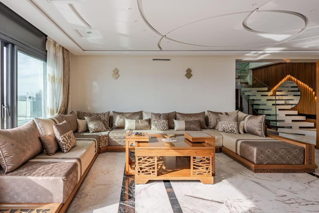 Royale Duplexe Pleine Centre Tanger 아파트 외부 사진